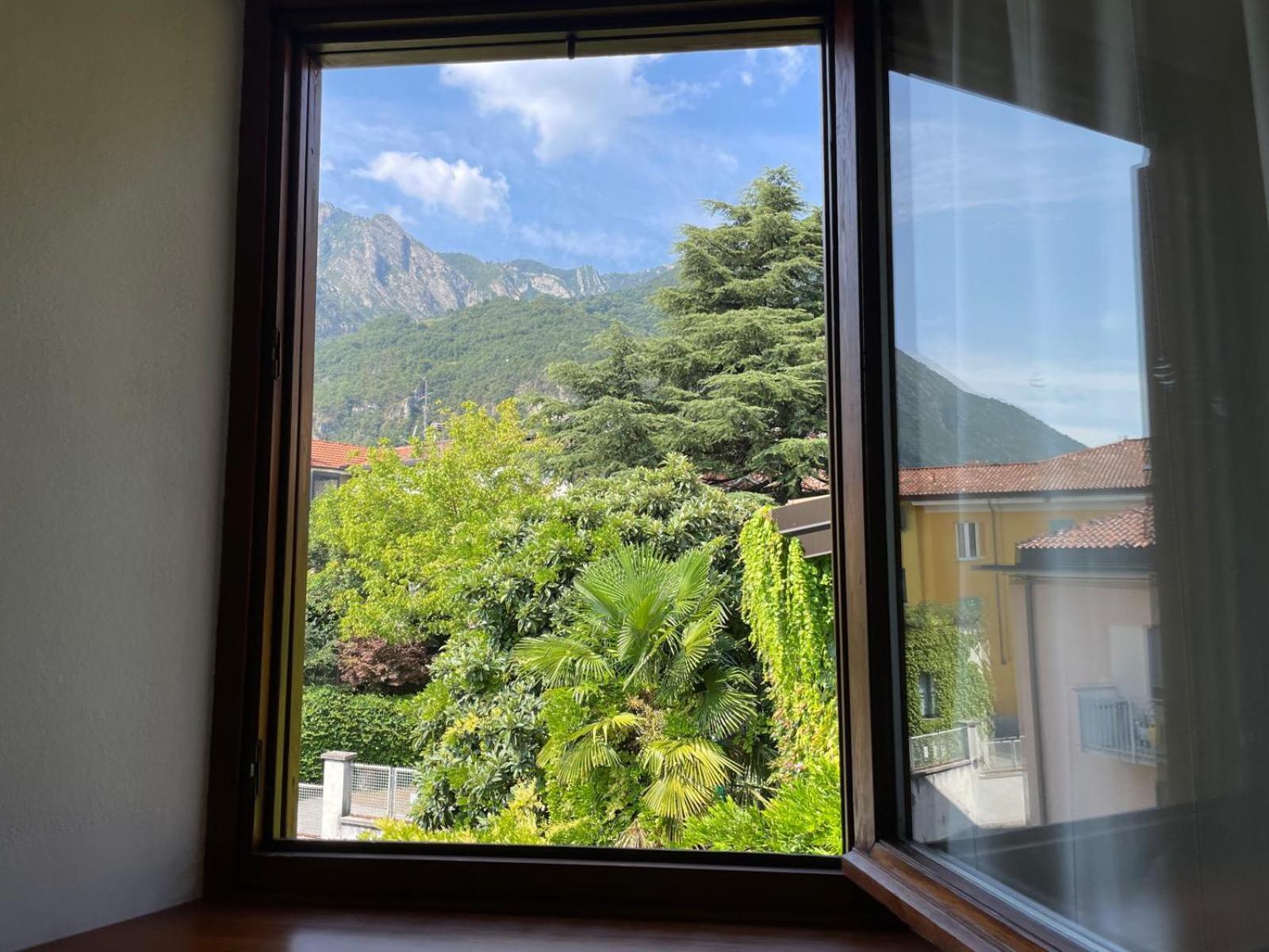 Sband House On Apartment Valmadrera