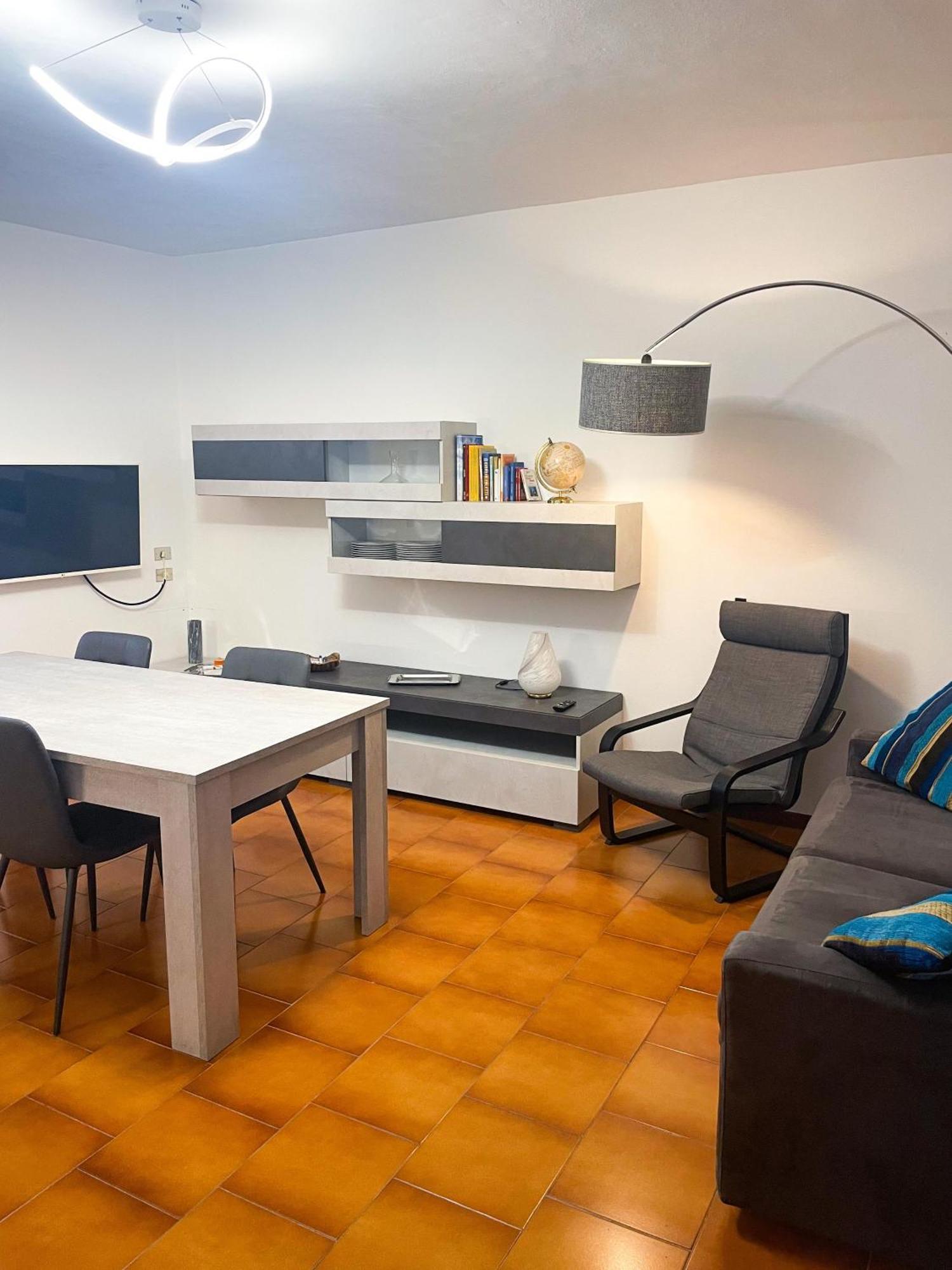 Sband House On Apartment